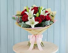 Букет цветов из:  Лилии и Розы #REPLACE_PRED# Знаменске