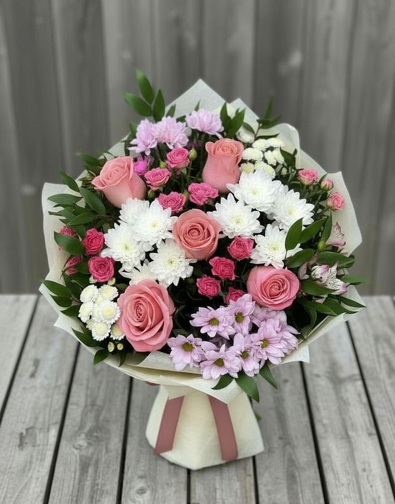 Букет цветов из: Альстромерии, Гвоздики, Розы и Хризантемы в Знаменске