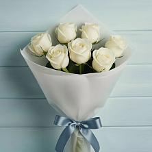 Букет 7 Белых роз Эдлесс Лав в Знаменске