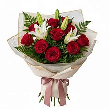 Букет цветов из:  Лилии и Розы в Знаменске