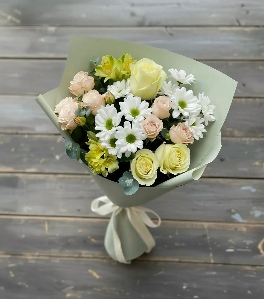 Букет цветов из: Альстромерии, Розы и Хризантемы в Знаменске