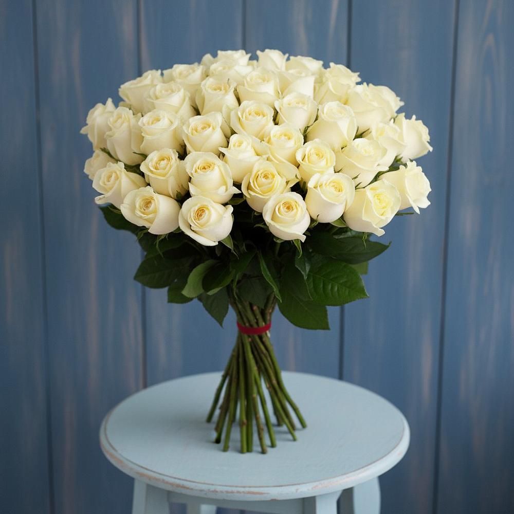 Букет 51 Белая роза Эдлесс Лав в Знаменске