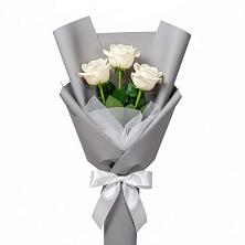 Букет 3 белые розы в Знаменске