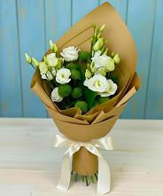 Букет цветов из:  Хризантемы и Лизиантусы в Знаменске