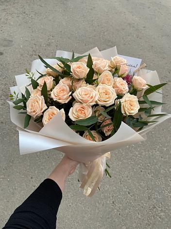 Букет Кремовые розы Латте в Знаменске