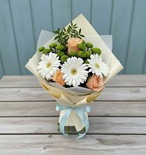 Букет цветов из:  Герберы, Розы и Хризантемы в Знаменске