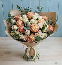 Букет цветов из:  Альстромерии и Розы в Знаменске