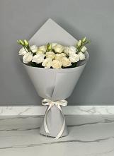 Букет цветов из:  Розы и Лизиантусы в Знаменске